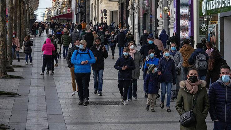 Fransa’da Covid-19 salgınında 2 gün üst üste vaka rekoru
