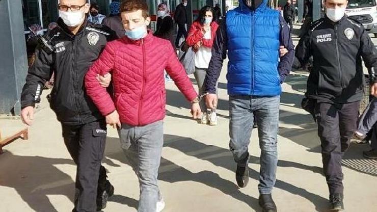 Ödemişte bir evden hırsızlık yaparken suçüstü yakalandılar
