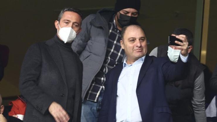 Fenerbahçe taraftarı: Ali Koç istifa