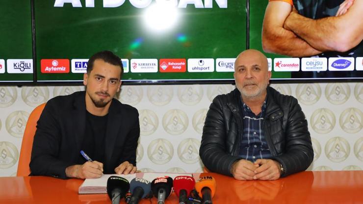 Emirhan Aydoğanın transferi açıklandı