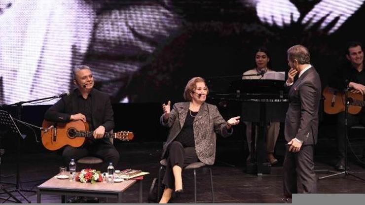 Muratpaşadan Nazım geçti