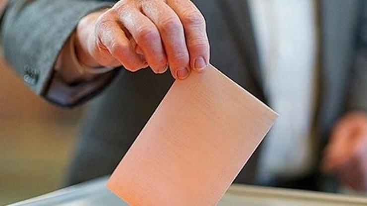 KKTCde halk erken seçim için sandık başında