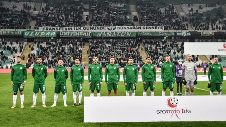 Bursaspor taraftarı yönetimi yeniden istifaya davet etti