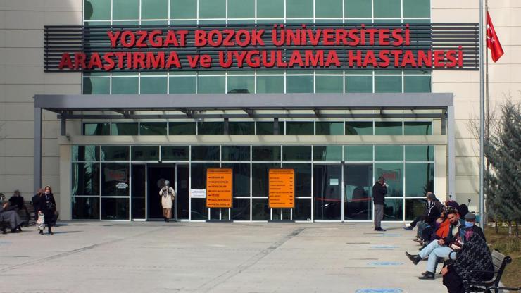 Tedavi altındaki hasta, yangın merdiveninde ölü bulundu