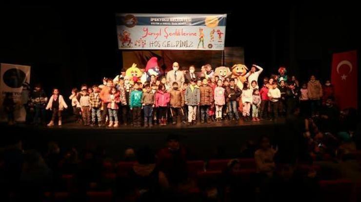 Vandaki öğrenciler belediyenin düzenlediği etkinliklerde gönüllerince eğlendi