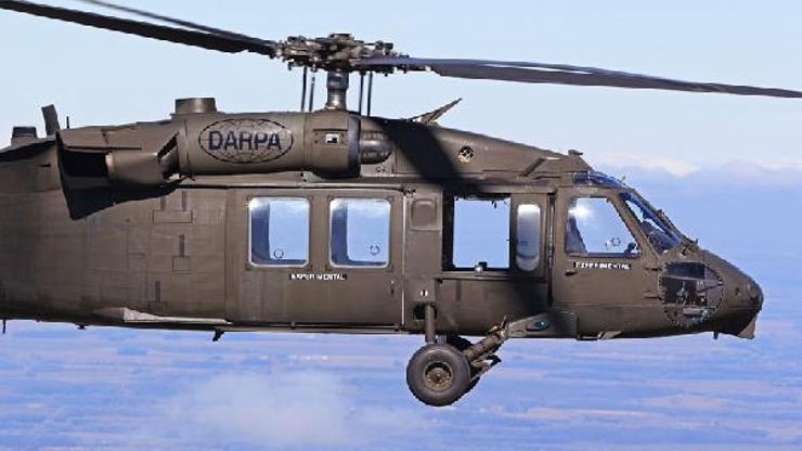 Kara Şahin helikopteri ilk defa pilotsuz uçtu