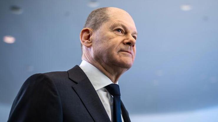 Ukrayna-Rusya krizinde diplomasi trafiği sürüyor: Almanya Başbakanı Scholz Kievde