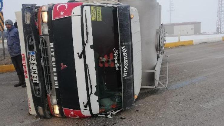 Yoğun sis kazaya neden oldu: 2 yaralı