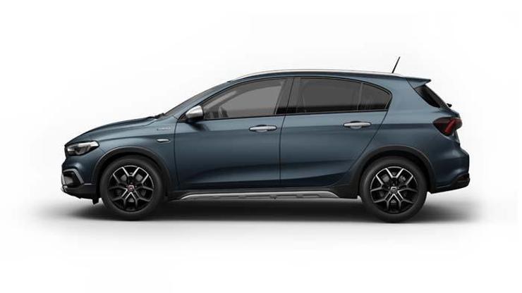 Fiat Egea hibrit ve otomatik yollara çıkıyor