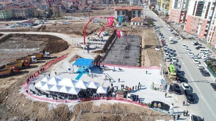 Meramda Fahrünnisa Evleri’nin temeli atıldı