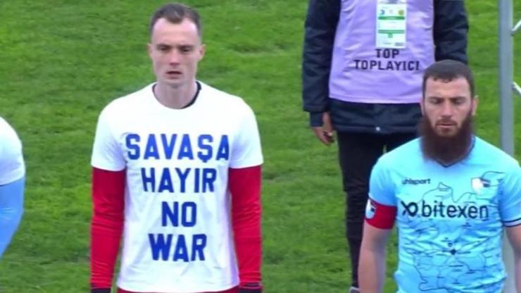 Aykut Demir savaşa hayır tişörtünü neden giymediğini açıkladı
