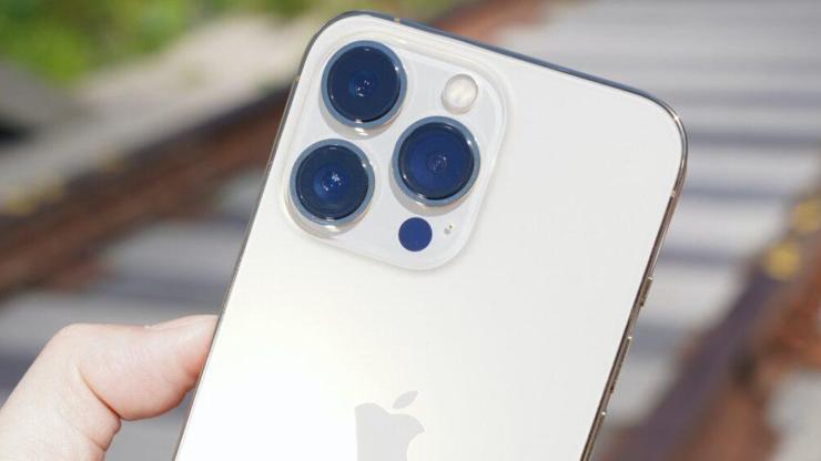 Apple, 5G destekli iPhone modelleriyle satış rekoru kırdı