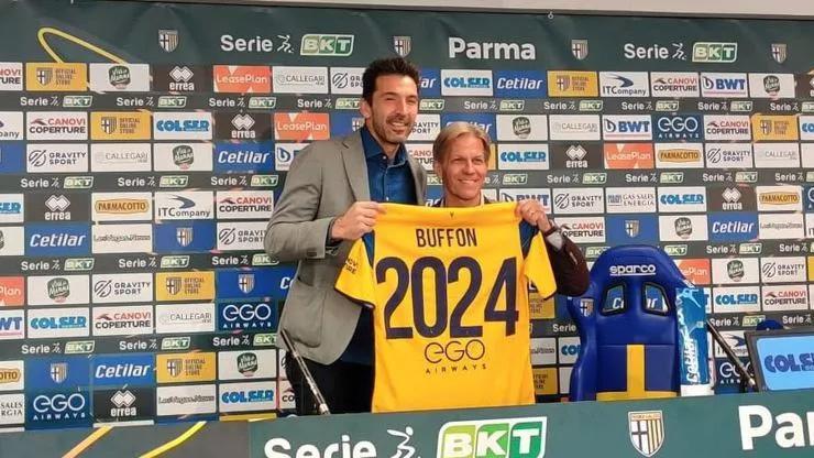 Son dakika... 44 yaşındaki Buffondan iki yıllık imza