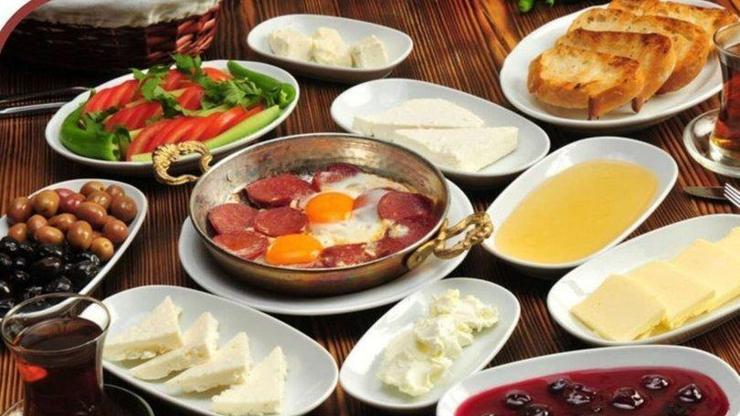 NE YEMELİ Sahurda tok tutan yiyecekler Susatmayan besinler Sahurda en çok bu yiyecekler tok tutuyor İşte sahur için tok tutan yiyecekler...
