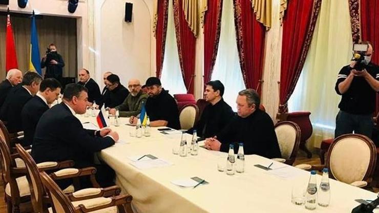 Ukrayna ve Rusya bugün 2. müzakereyi yapacak Ateşkes de masada