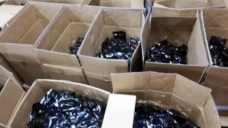İzmirde bandrolsüz nargile tütünü operasyonu