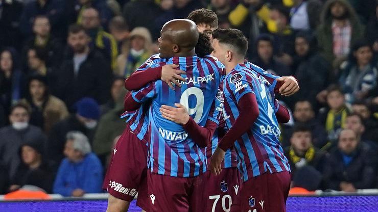 Son dakika... Trabzonsporda Nwakaemeye tam destek