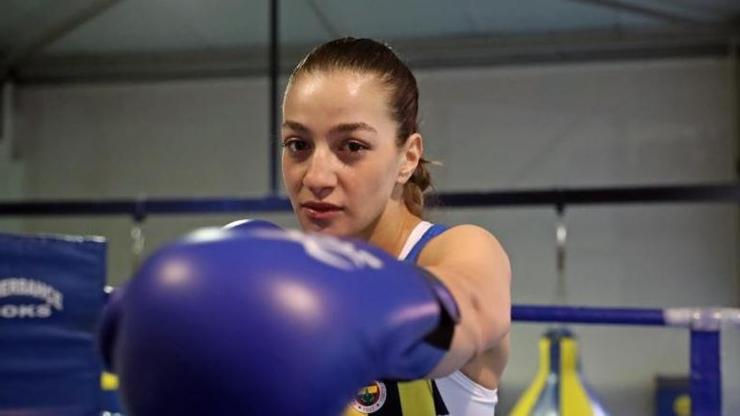 Fenerbahçe, Buse Naz Çakıroğlunun sözleşmesini uzattı