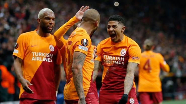 Galatasaray Barcelonayı salladı ama yıkamadı