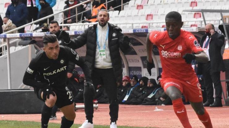Serkan Özbalta görevinden istifa etti