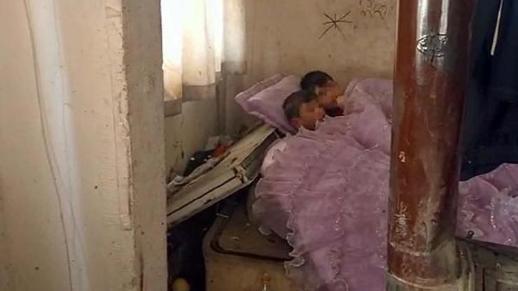 Çöp evde bulunan 3 çocuk korumaya alındı