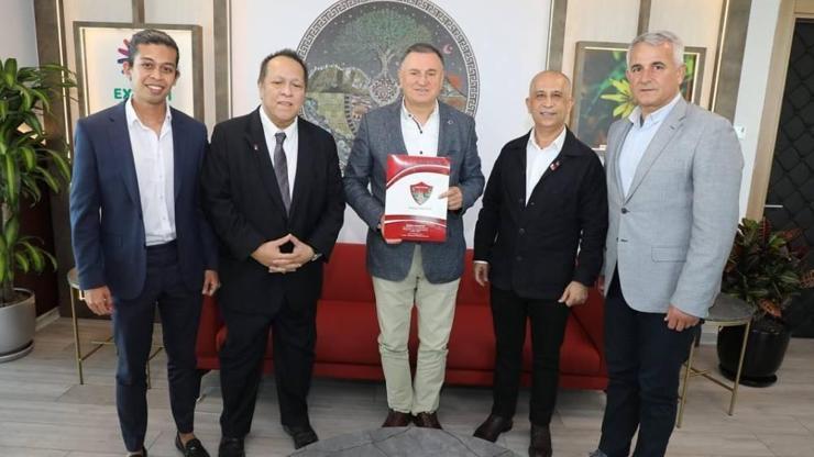 Hatayspor Filipinler’in Cebu FC takımı ile kardeş takım oldu