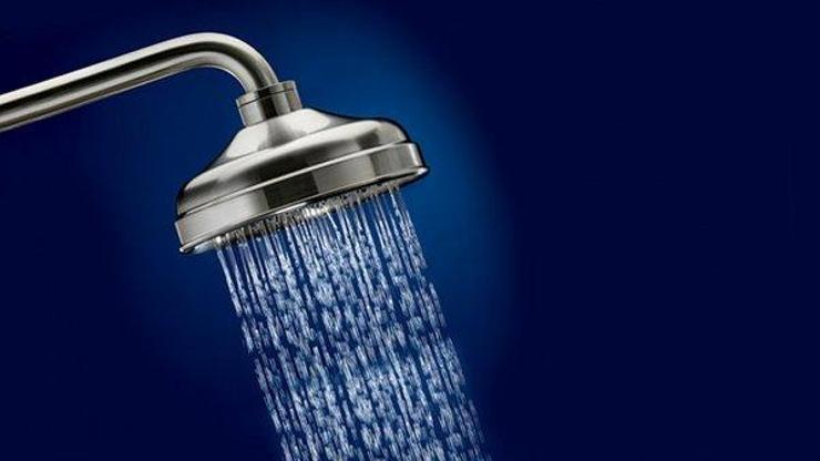 Oruçluyken duş alınır mı, ağza su değerse ne olur Oruçluyken banyo yapmak orucu bozar mı Oruçluyken gusül nasıl alınır