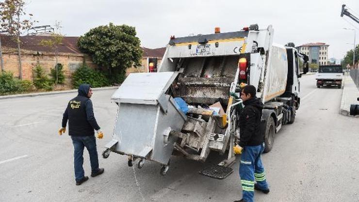 Seyhanda her gün 800 ton çöp toplanıyor
