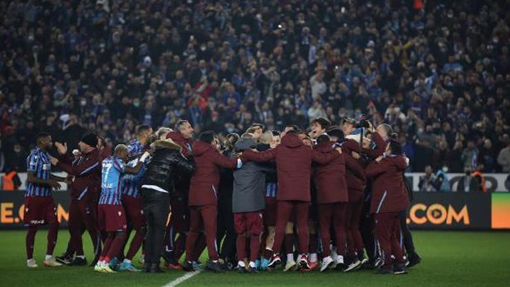 Son dakika... Trabzonspordan İstanbul takımlarına geçit yok