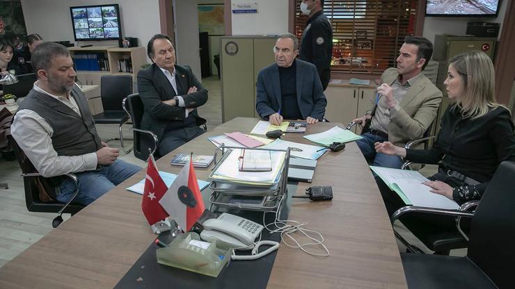 Arka Sokaklar Esra kimdir Esra gerçek adı ne