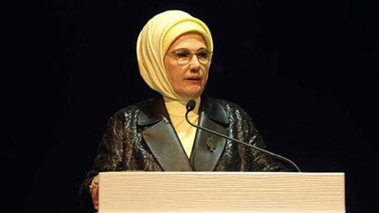 Emine Erdoğan ABli yetkili Timmermans ile görüştü