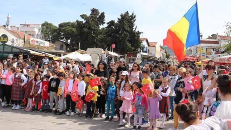 Romanyalı çocuklar 23 Nisanı Foçada kutlayacak