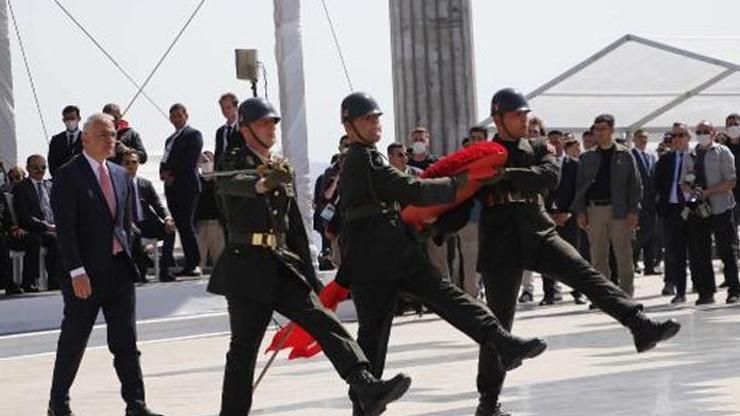 Çanakkale Kara Savaşlarının 107’nci yıl dönümünde şehitler anıldı