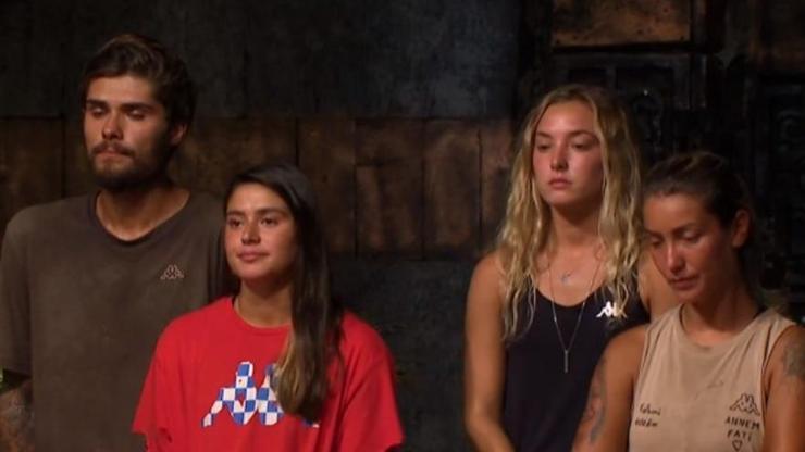 Son dakika: Survivor kim elendi İşte elenen isim Bu akşam Survivorda adaya kim veda etti SMS puan durumu 3 Mayıs 2022 Survivor ödülü kim kazandı