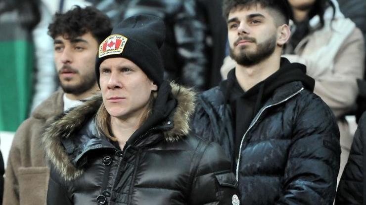 Domagoj Vida izin alarak ülkesine gitti