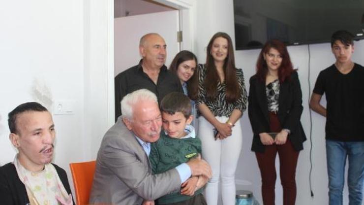 Başkan Yılmaz, özel eğitim merkezi öğrencilerini ziyaret etti