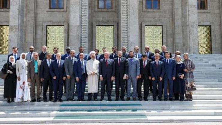 TBMM Başkanı Şentop, Müslüman kanaat önderlerini kabul etti
