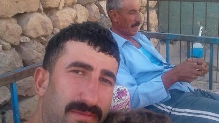 Arazi sularken yılan ısırmasıyla öldü