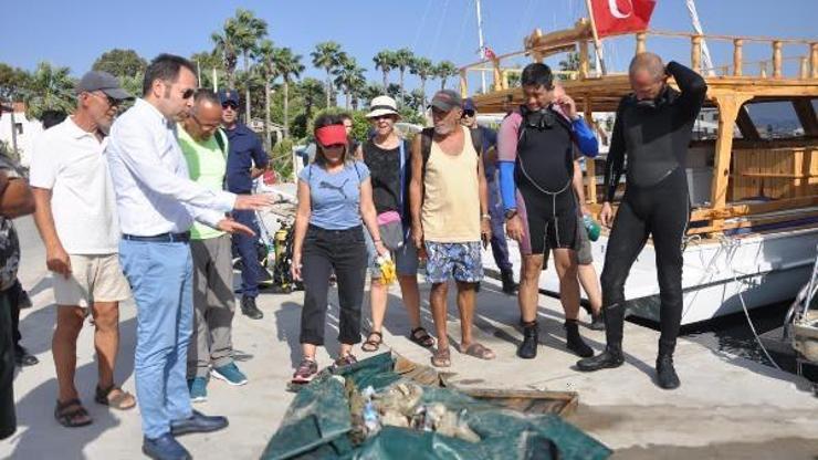 Datça Limanında deniz dibi pırıl pırıl oldu