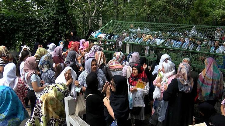 YKS öncesi Zuhuratbaba türbesi doldu taştı