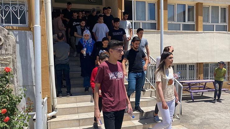 YKS’nin ilk oturumu tamamlandı