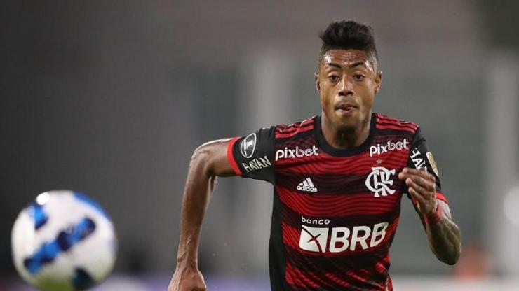 Bruno Henrique 1 yıl futboldan uzak kalacak