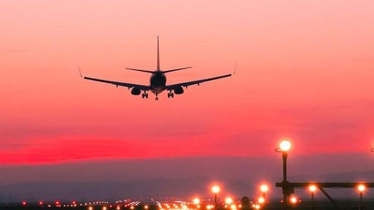 Rusya’da uçak sert iniş yaptı: 3 yaralı
