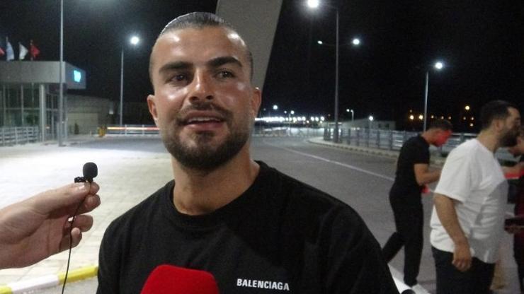 Galatasarayın yeni transferi Abdülkerim Bardakcı İstanbula geldi