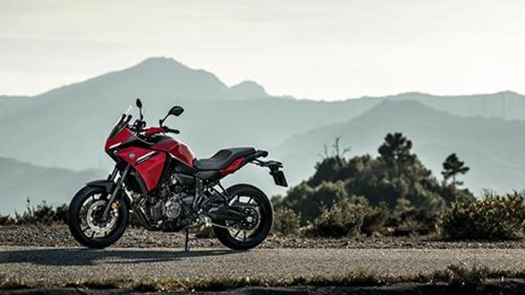 Yamaha Tracer 7 yollara indi