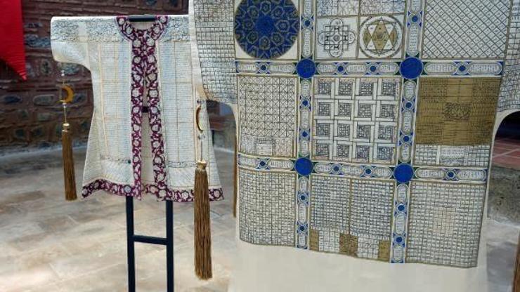‘Dualı Gömlekler Sergisi’ Bursa’da ziyarete açıldı