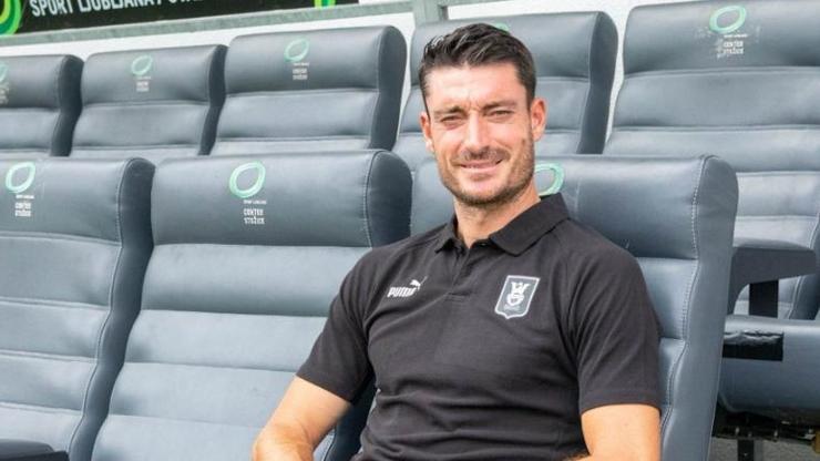 Albert Riera Olimpija Ljubljananın teknik direktörü oldu