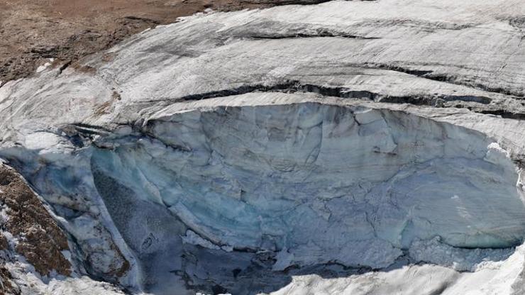 İtalyadaki çığ felaketi Ölü sayısı 11e yükseldi