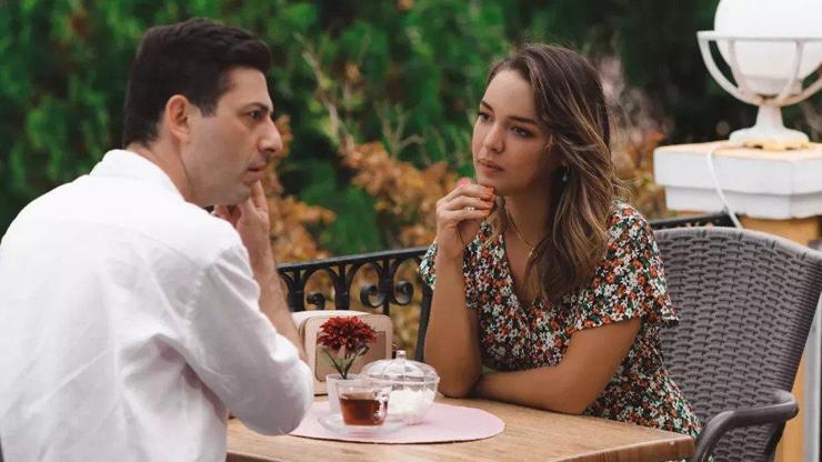Mutlu Aile Tablosu nerede çekildi Mutlu Aile Tablosu filmi oyuncuları Seda Türkmen, Ceyda Olguner ve İnan Ulaş Torun yer alıyor