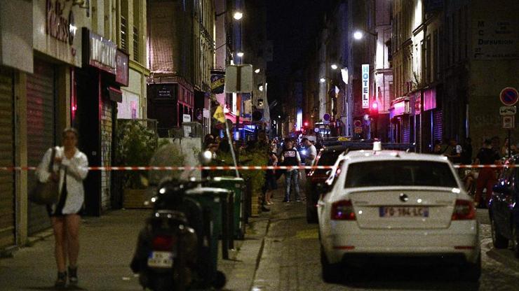 Pariste kafeye silahlı saldırı: 1 ölü, 4 yaralı